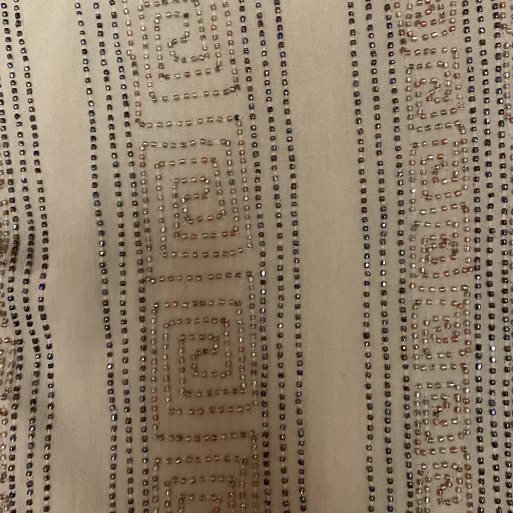 Gorgeous detailing ! Beautiful calypso top with gold ascents made in India small - Picture 2 of 5